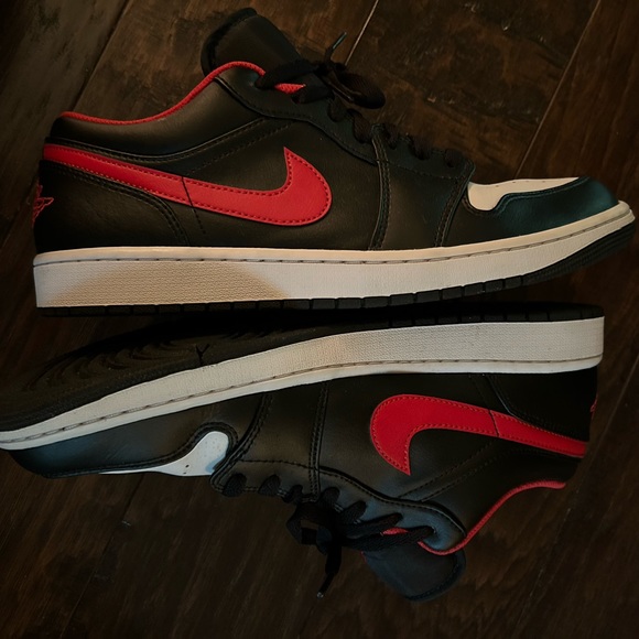 Nike Air Jordan 1 Low OG 2023 Black White Red Size 12 - Picture 4 of 15